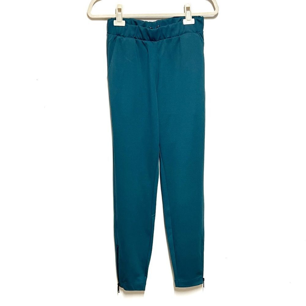NWT Universal Standard Sea Moss Green Moro Pocket Signature Ponte Pants Size 6/8